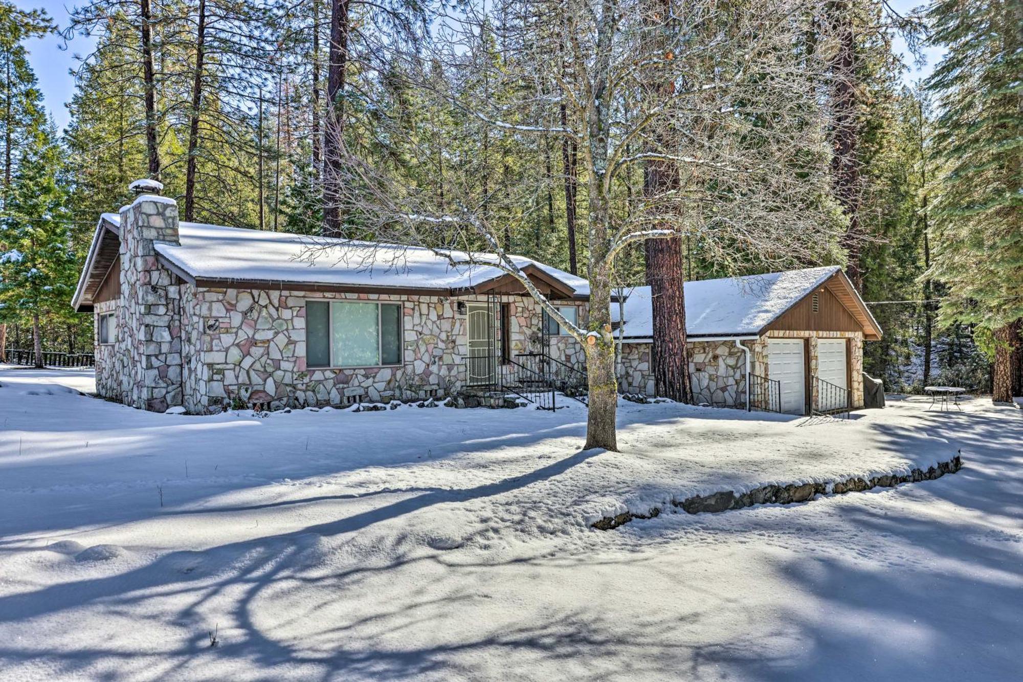 Riverfront Home Near Yosemite National Park! Groveland Exteriér fotografie