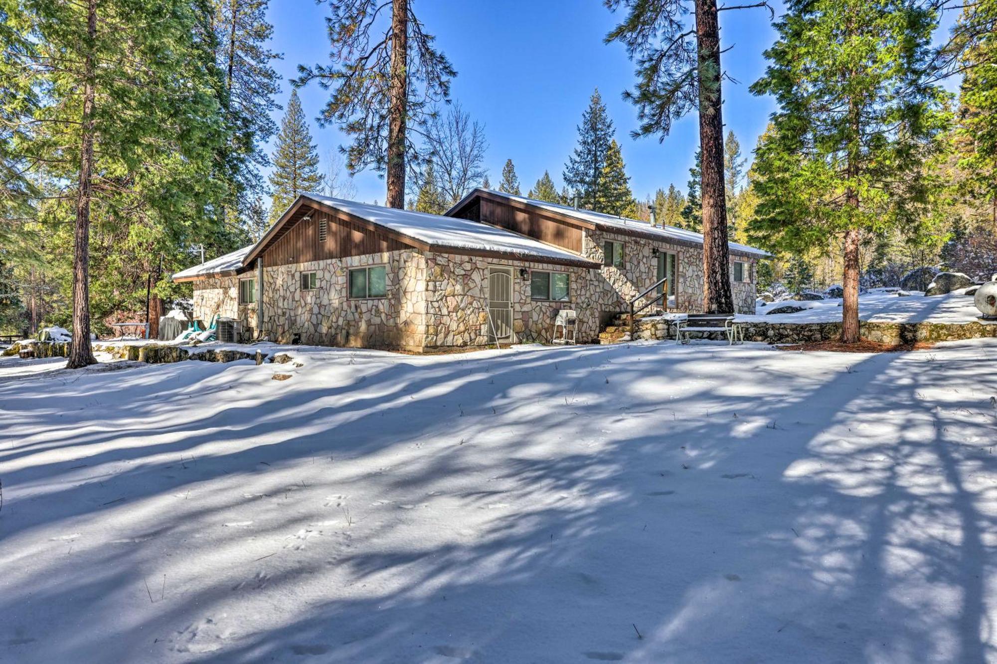 Riverfront Home Near Yosemite National Park! Groveland Exteriér fotografie