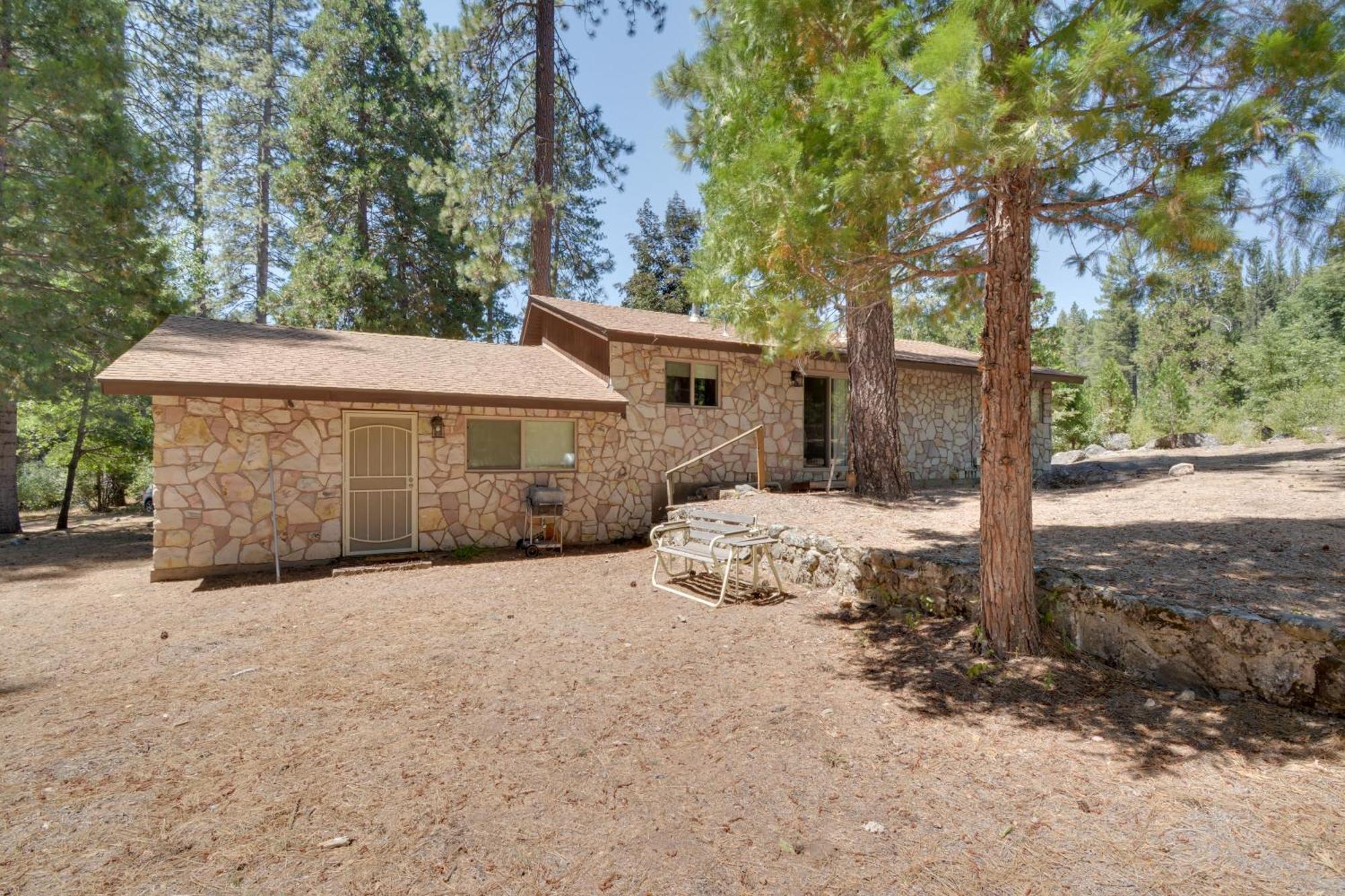 Riverfront Home Near Yosemite National Park! Groveland Exteriér fotografie